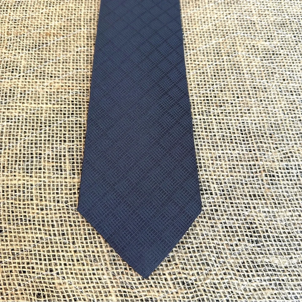 Classic Charcoal 100% Silk Tie Monochrome grid pattern 4 X 58‎ inches